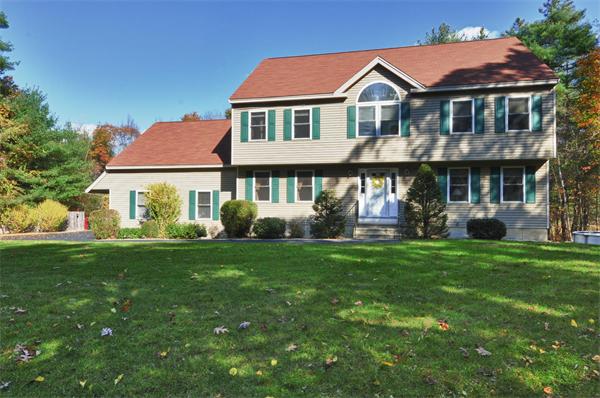 27 Redgate Road Tyngsboro, MA 01879 - Photo 2 of 9 Gallery Image 2