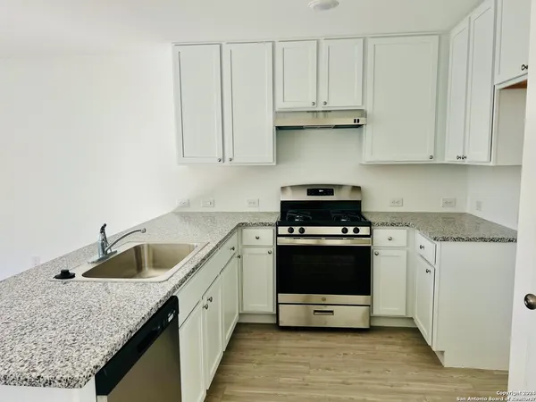 $1,650 | 5475 Calton Bend, San Antonio, TX 78253