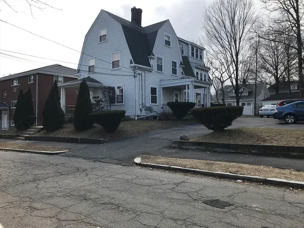 $2,200 | 63 Montclair Avenue, Unit 1, Quincy, MA 02171