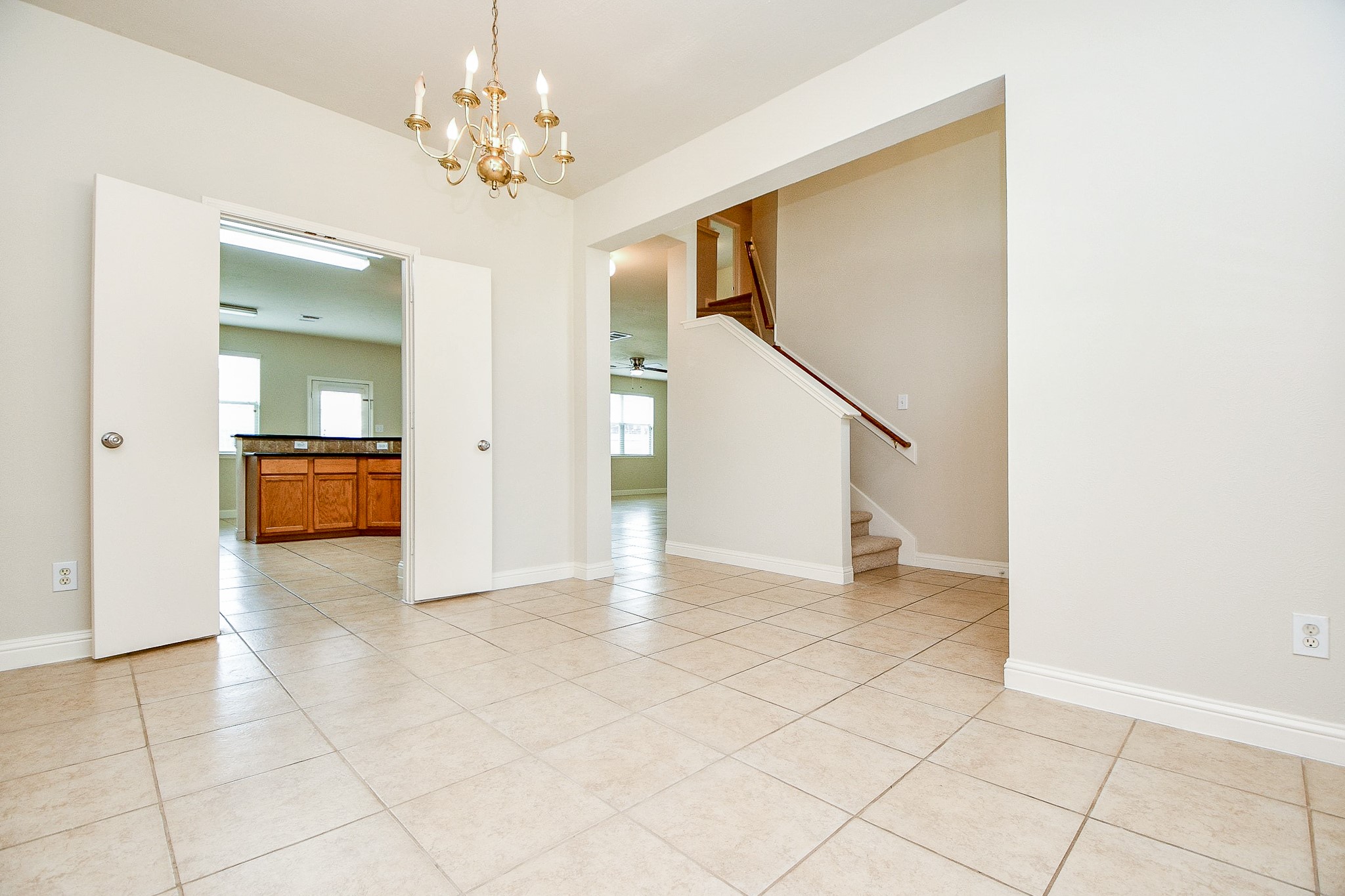 2707 Silk Tree Lane Katy, TX 77449 - Photo 6 of 31 a view of an entryway with kitchen