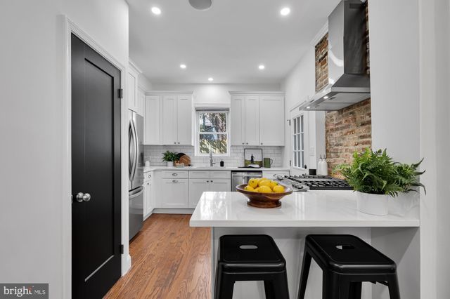 $825,000 | 235 14th Street Southeast, Washington, DC 20003