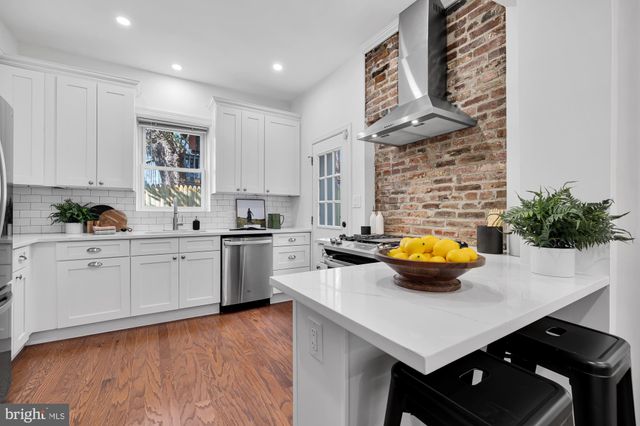 $825,000 | 235 14th Street Southeast, Washington, DC 20003