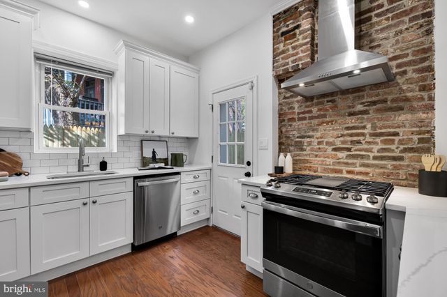 $825,000 | 235 14th Street Southeast, Washington, DC 20003