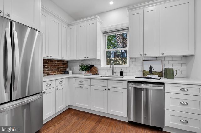 $825,000 | 235 14th Street Southeast, Washington, DC 20003