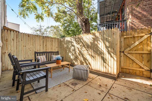 $825,000 | 235 14th Street Southeast, Washington, DC 20003