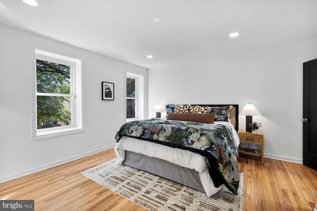 $825,000 | 235 14th Street Southeast, Washington, DC 20003