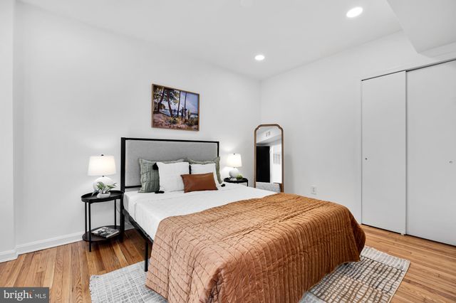 $825,000 | 235 14th Street Southeast, Washington, DC 20003