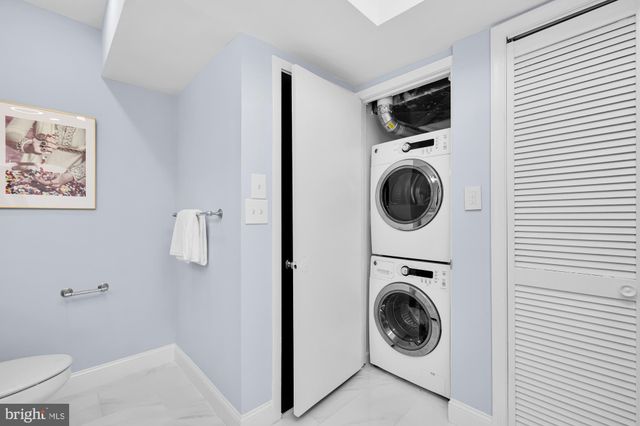 $825,000 | 235 14th Street Southeast, Washington, DC 20003