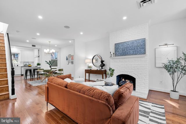 $825,000 | 235 14th Street Southeast, Washington, DC 20003