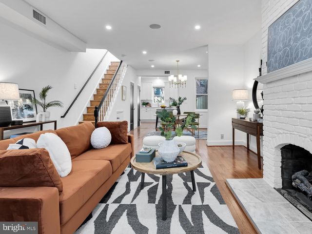 $825,000 | 235 14th Street Southeast, Washington, DC 20003