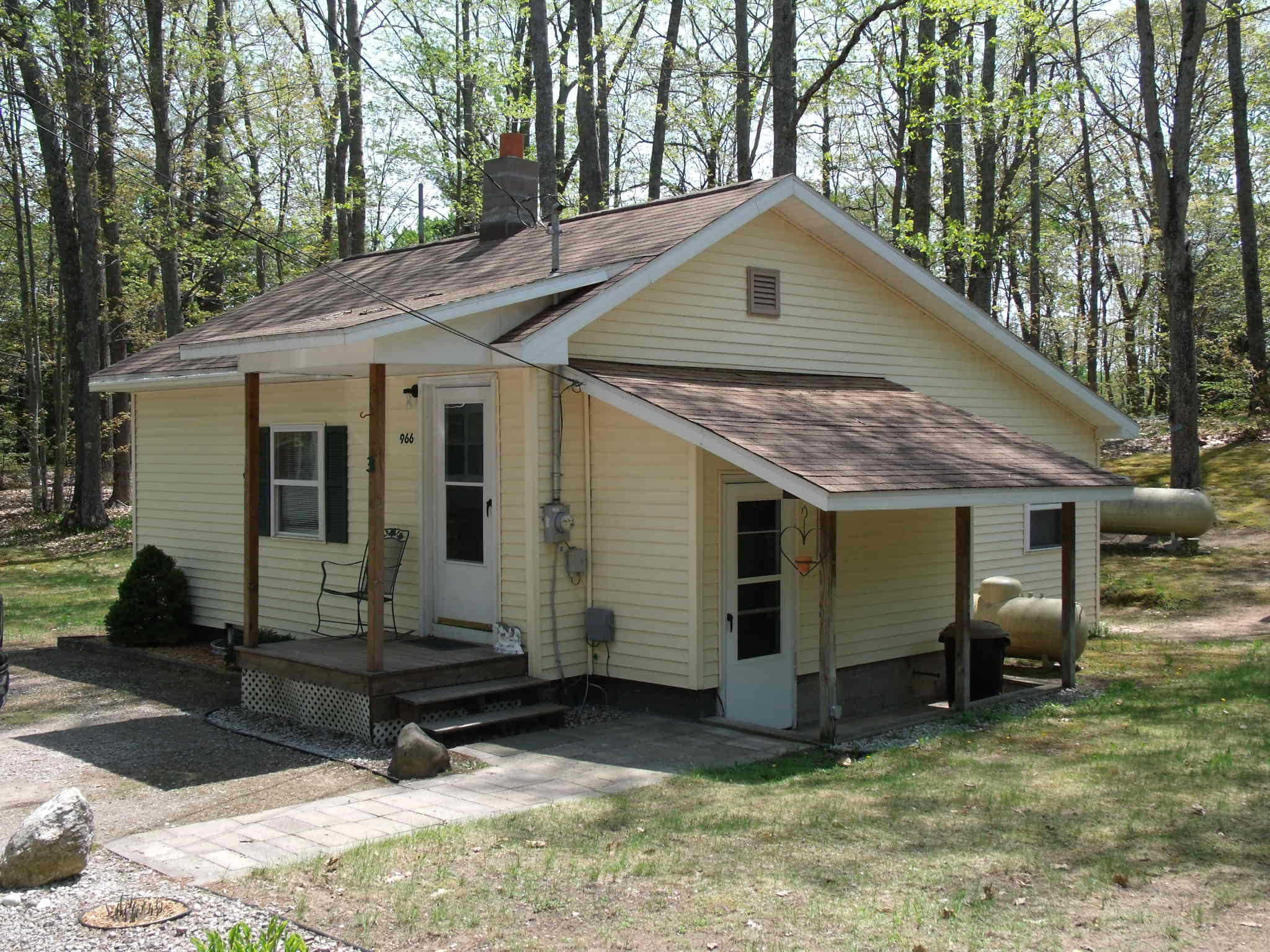 966 Ranch Road Indian River, MI 49749 - Photo 7 of 46 Gallery Image 7