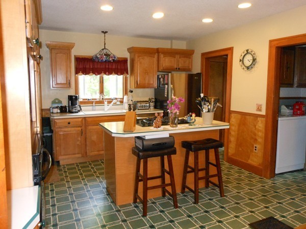 45 Labelle Street West Springfield, MA 01089 - Photo 5 of 30 Gallery Image 5