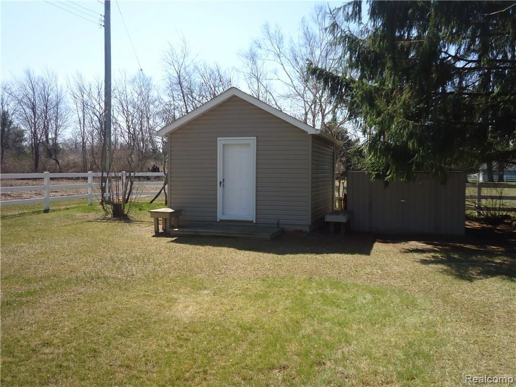 7634 Sanilac Road Lexington, MI 48450 - Photo 10 of 11 DSC02238.JPG
