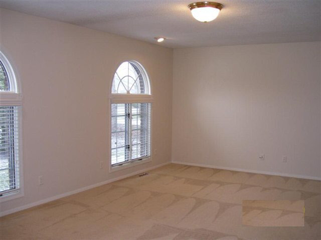 3811 West Riggin Road Muncie, IN 47304 - Photo 3 of 11 Gallery Image 3
