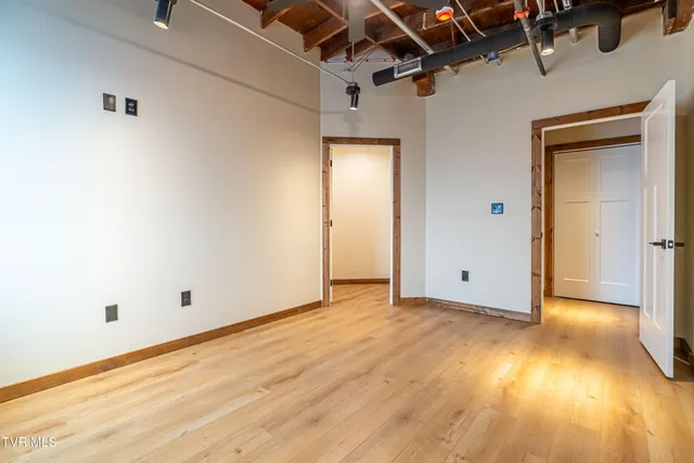 $2,815 | 453 East Main Street, Unit 700, Kingsport, TN 37660