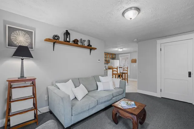 $2,550 | 65 South Elm Street, Unit 4, Manchester, NH 03103