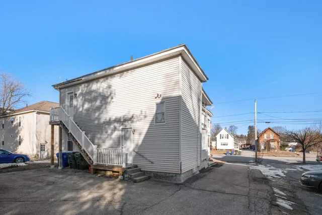 $2,550 | 65 South Elm Street, Unit 4, Manchester, NH 03103