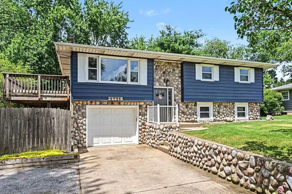 $349,900 | 4725 East State Road 4, La Porte, IN 46350