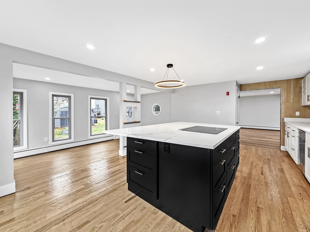 21 Burlington Road Billerica, MA 01821 - Photo 4 of 41 Gallery Image 4