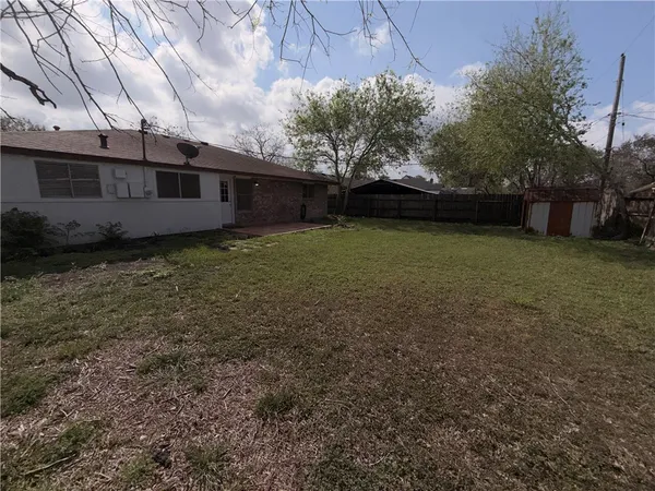 $1,650 | 5313 Carriage Lane, Corpus Christi, TX 78415