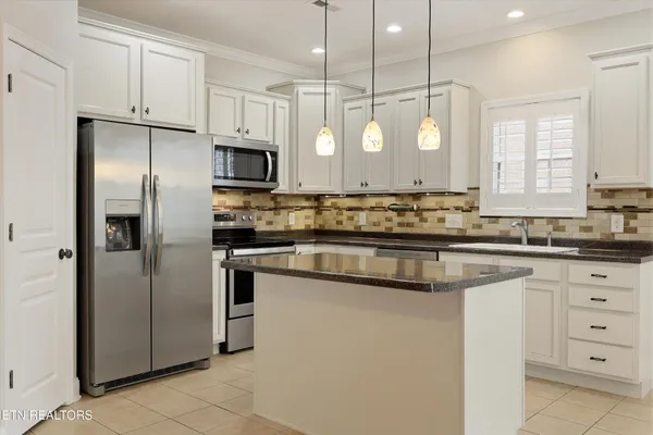 $450,000 | 5082 Dovewood Way, Knoxville, TN 37918