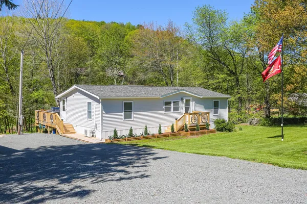 $325,000 | 463 County Road 131, Callicoon, NY 12723