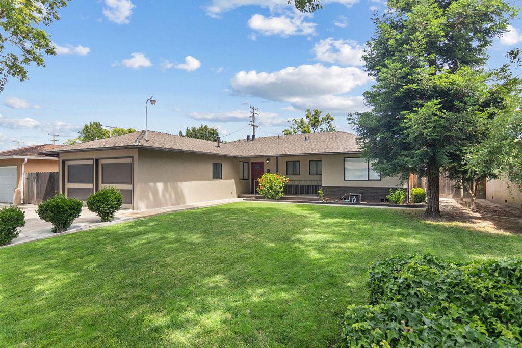 1337 Pearl Street Modesto, CA 95350 - Photo 3 of 34