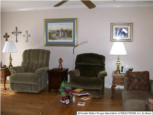 7485 Hunstock Road Denham Springs, LA 70706 - Photo 5 of 18 Gallery Image 5