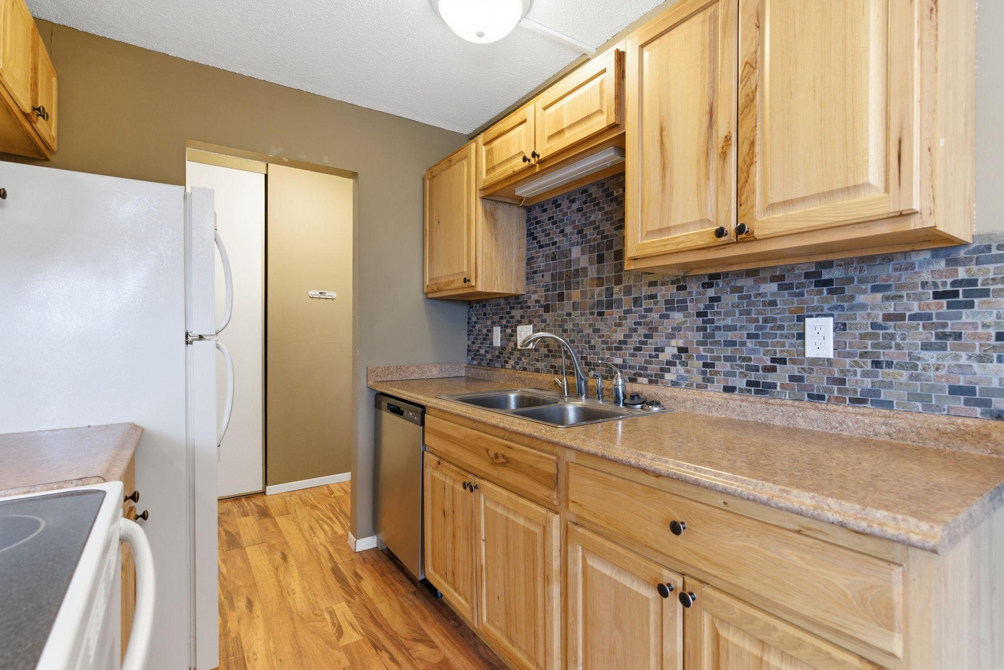 1023 Smetana Road, Unit 6 Hopkins, MN 55343 - Photo 8 of 14