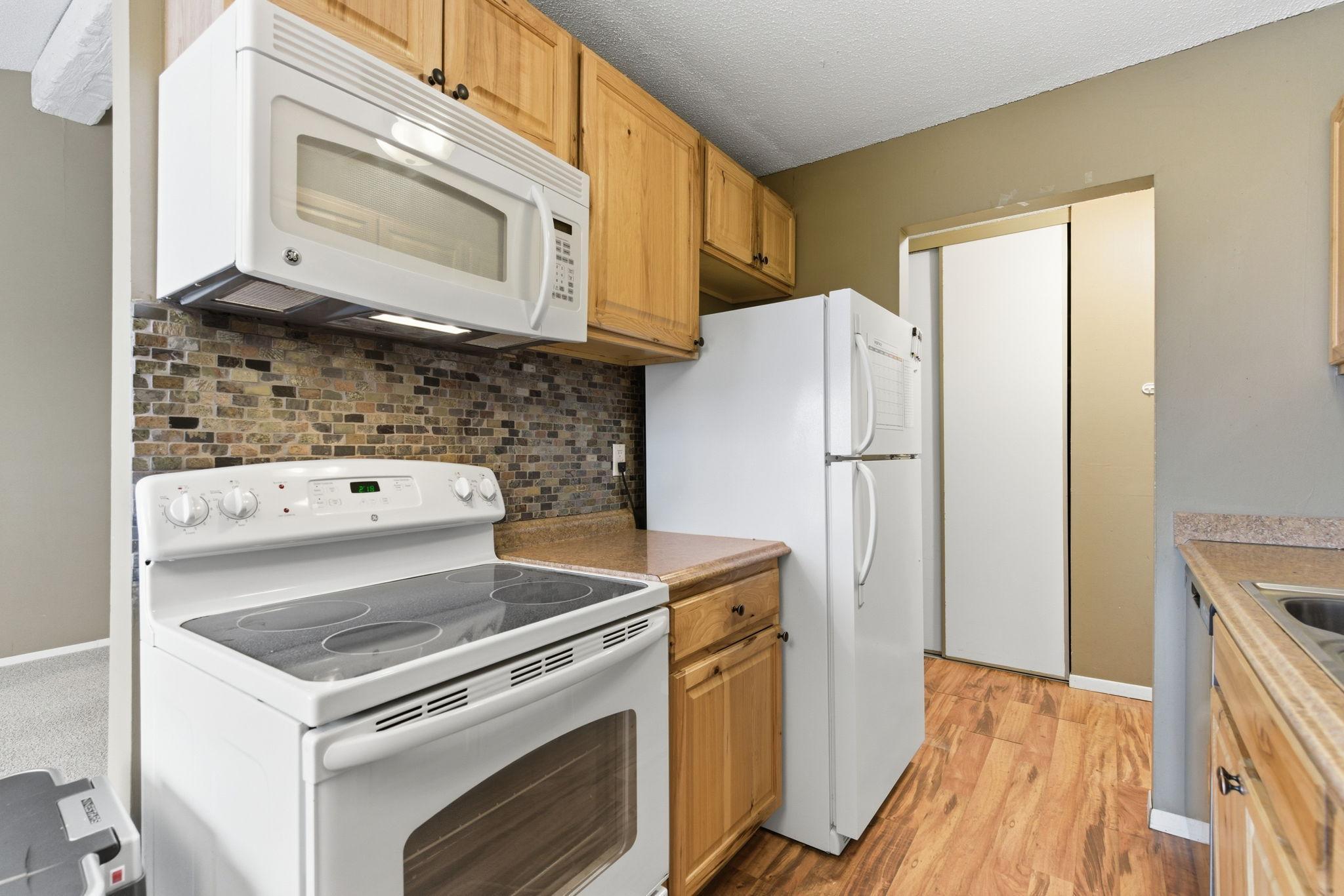 1023 Smetana Road, Unit 6 Hopkins, MN 55343 - Photo 9 of 14