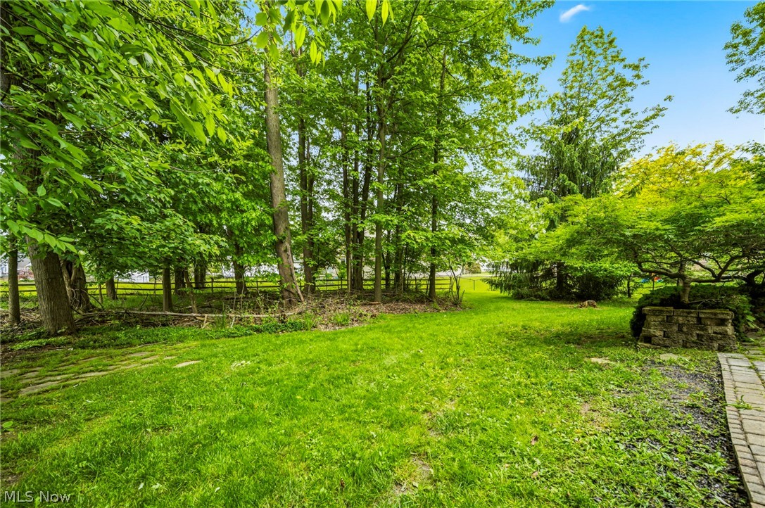 7050 Adkins Road Mentor, OH 44060 - Photo 29 of 35