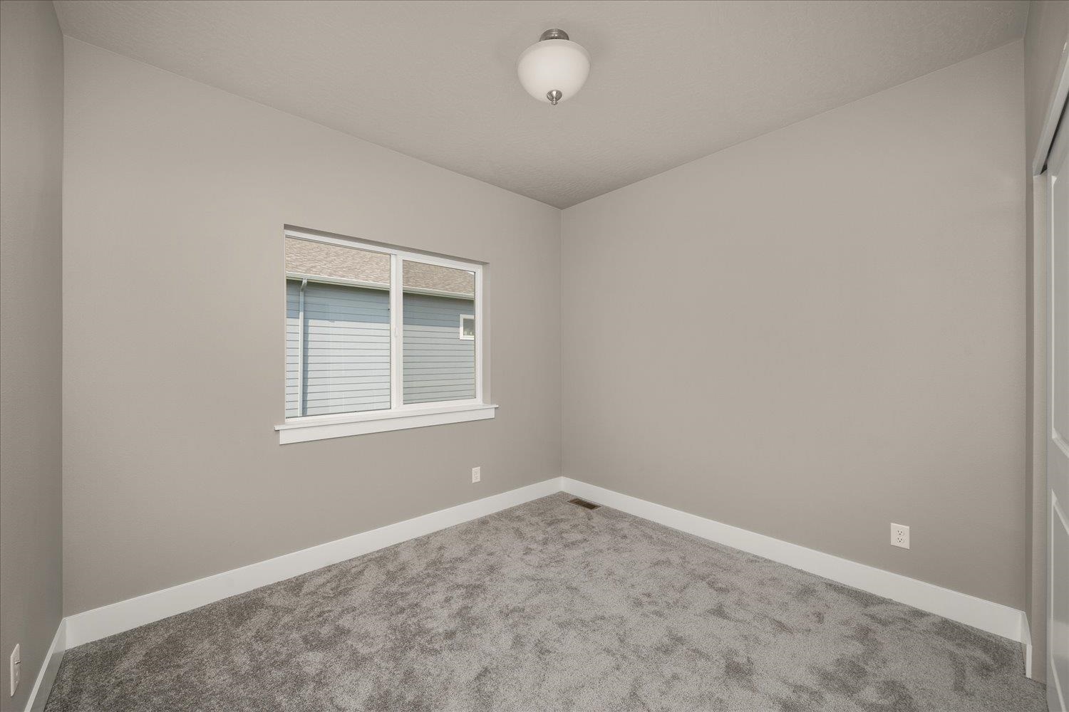 8398 North Oak Street Spokane, WA 99208 - Photo 20 of 30 Gallery Image 20