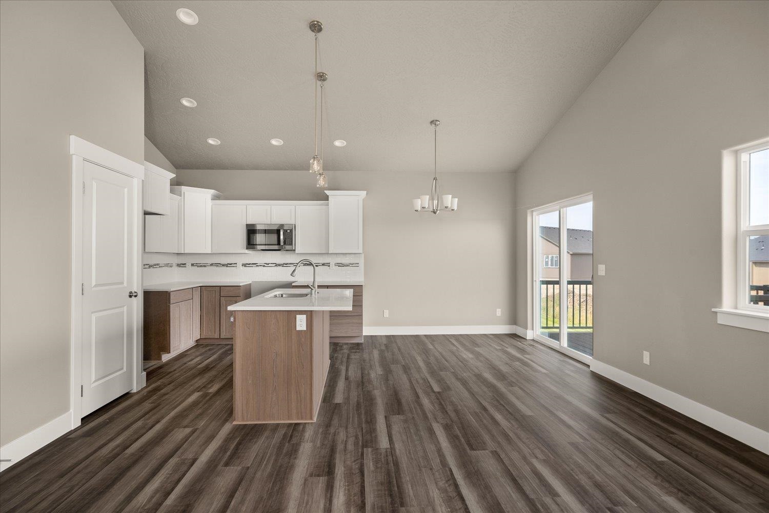 8398 North Oak Street Spokane, WA 99208 - Photo 6 of 30 Gallery Image 6