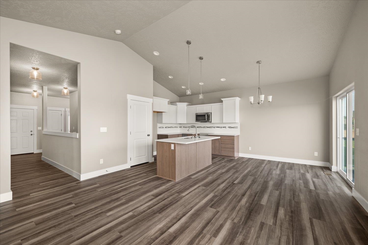 8398 North Oak Street Spokane, WA 99208 - Photo 7 of 30 Gallery Image 7