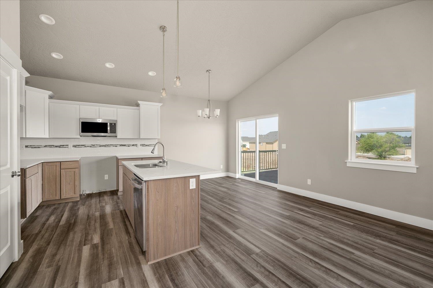 8398 North Oak Street Spokane, WA 99208 - Photo 9 of 30 Gallery Image 9