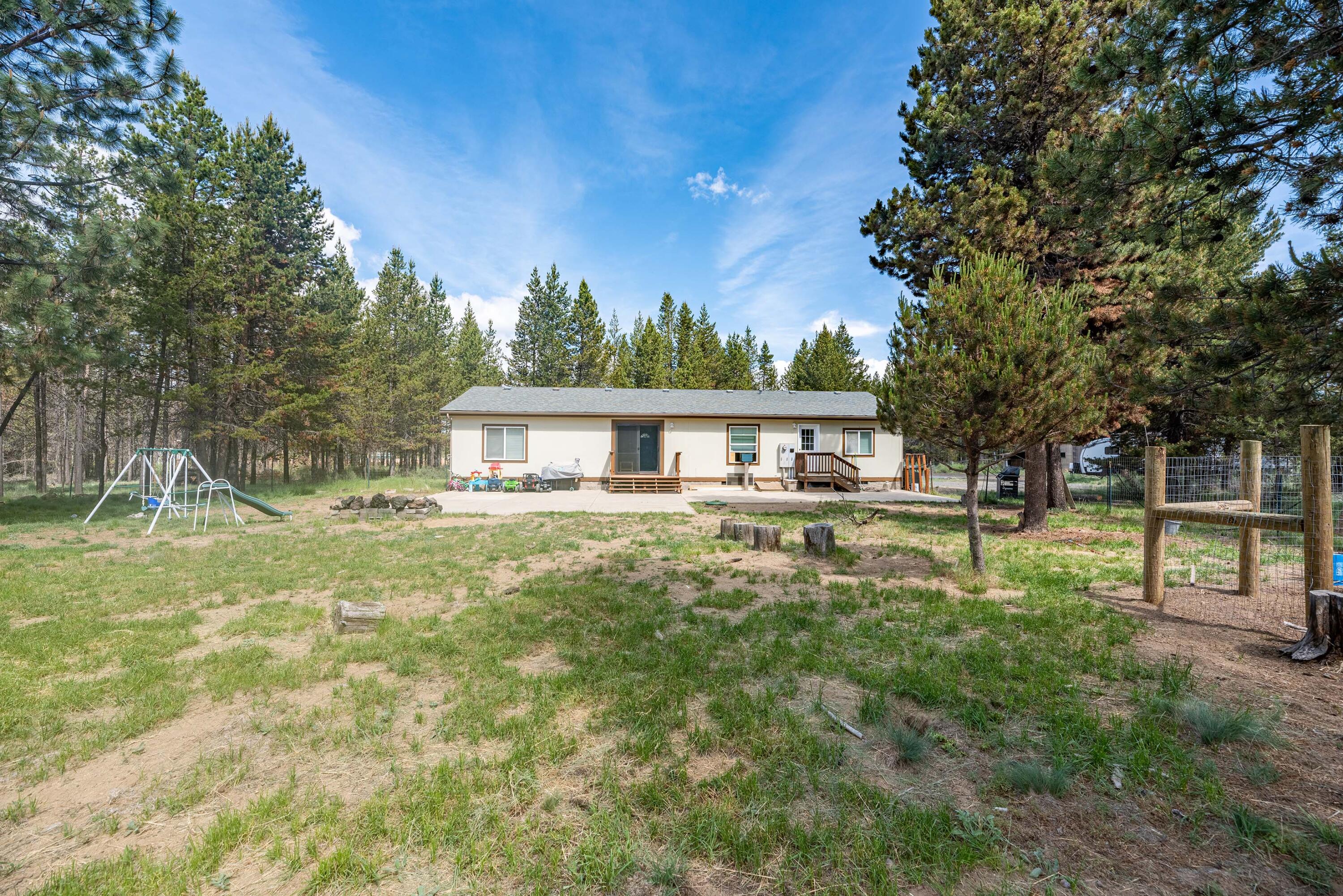 54732 Huntington Road Bend, OR 97707 - Photo 41 of 45 54732HuntingtonRd-36