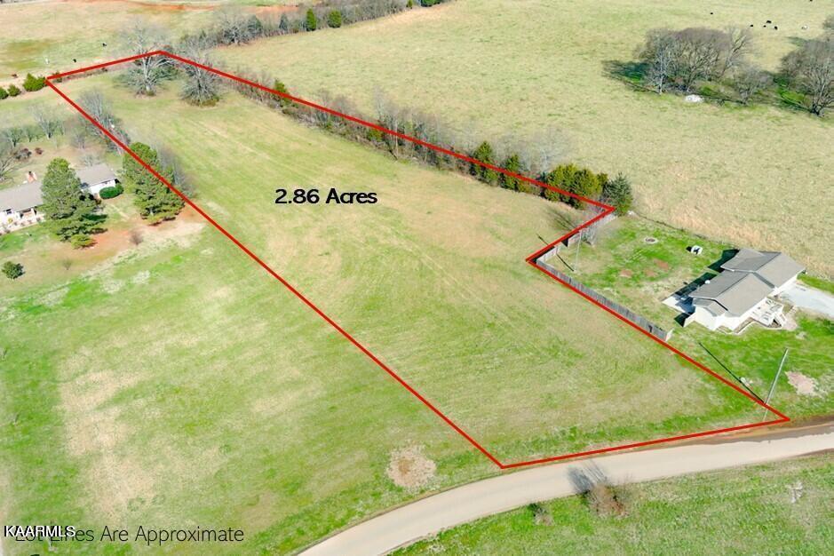 445 Bellview Road Greenback, TN 37742 - Photo 1 of 9 20220113191749901947000000-o