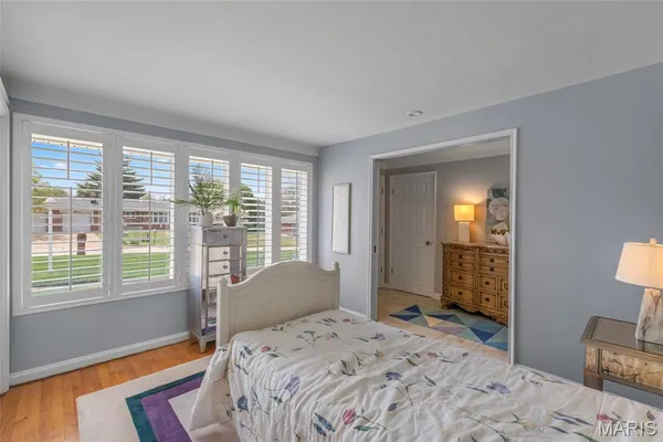 $335,000 | 839 Meadow Acres Lane, St. Louis, MO 63125