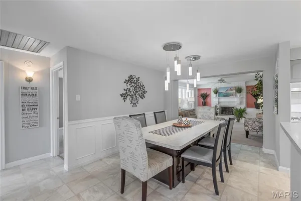 $335,000 | 839 Meadow Acres Lane, St. Louis, MO 63125