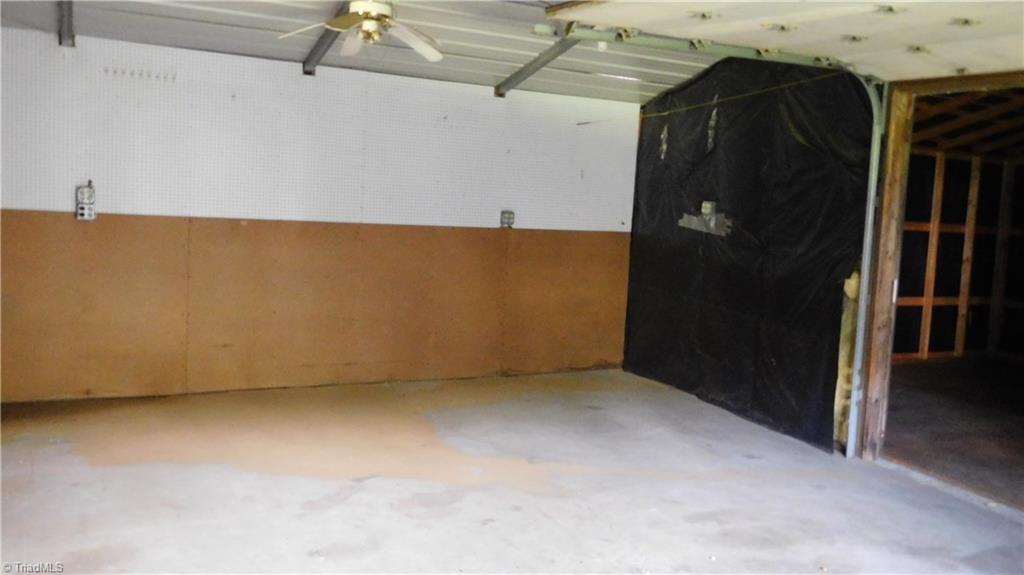 1334 White Rock Road Pinnacle, NC 27043 - Photo 17 of 27 Detached Garage w/electricity.