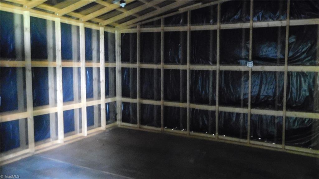 1334 White Rock Road Pinnacle, NC 27043 - Photo 19 of 27 Workshop/garage space.