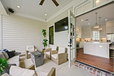 $875,000 | 5035 Arrowhead Street, Baton Rouge, LA 70808