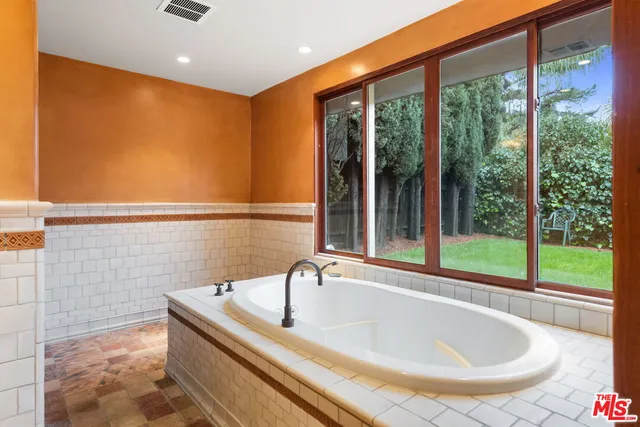 $9,636 | 16141 Bayberry Place, Sherman Oaks, CA 91403