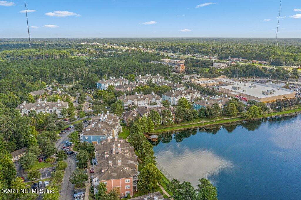 8550 Touchton Road, Unit 2136 Jacksonville, FL 32216 - Photo 35 of 44 OHO Amenities Library - Montreaux at Dee