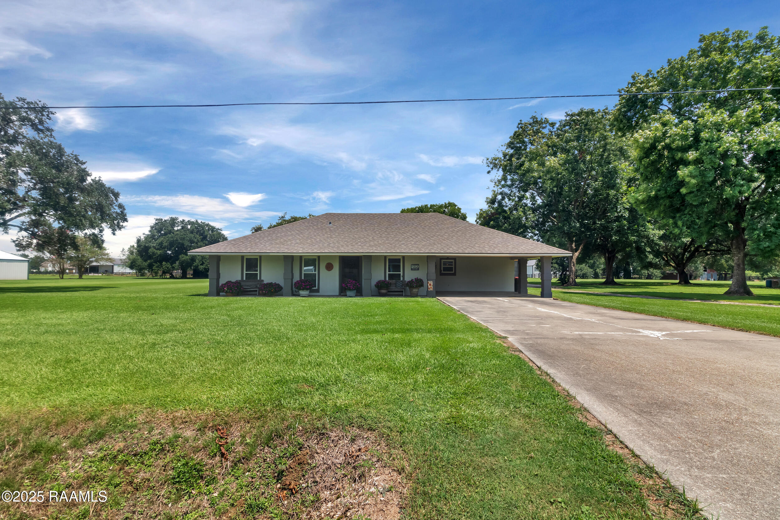 209 Alva Road Youngsville, LA 70592 - Photo 3 of 33 Elbow Room