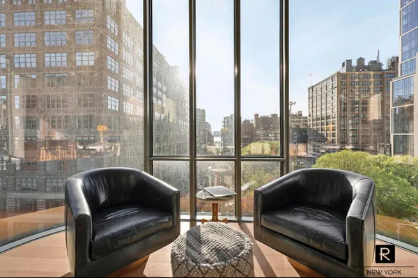 $4,200,000 | 565 Broome Street, Unit S8C | Hudson Square