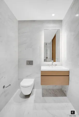 $4,200,000 | 565 Broome Street, Unit S8C | Hudson Square