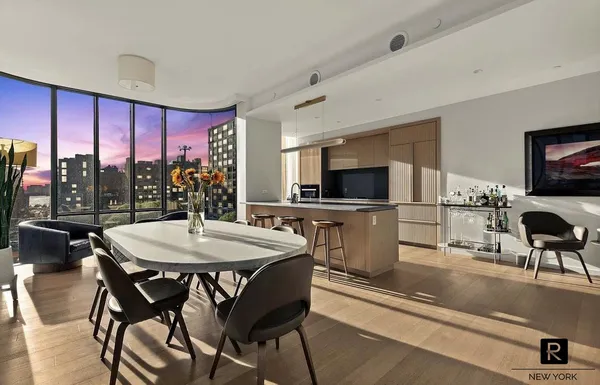 $4,200,000 | 565 Broome Street, Unit S8C | Hudson Square