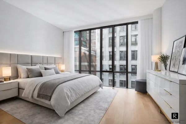 $4,200,000 | 565 Broome Street, Unit S8C | Hudson Square