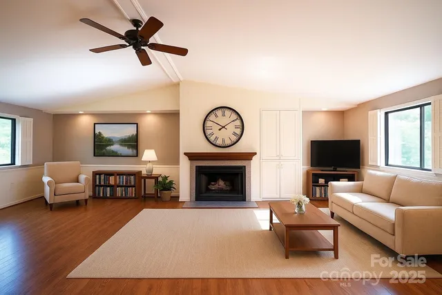 $675,000 | 262 Rooster Cove, Brevard, NC 28712